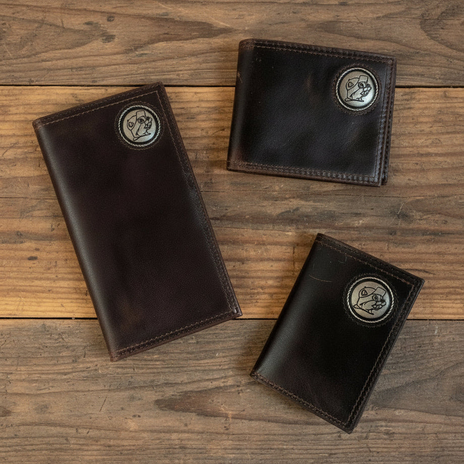 Buc-ee's Men's Genuine Leather Concho Wallet